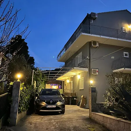 Kalff Apartman Trogir